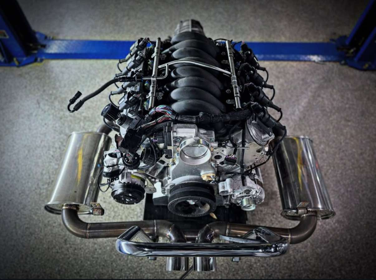 LS3 engine with exhaust system for Porsche conversion package